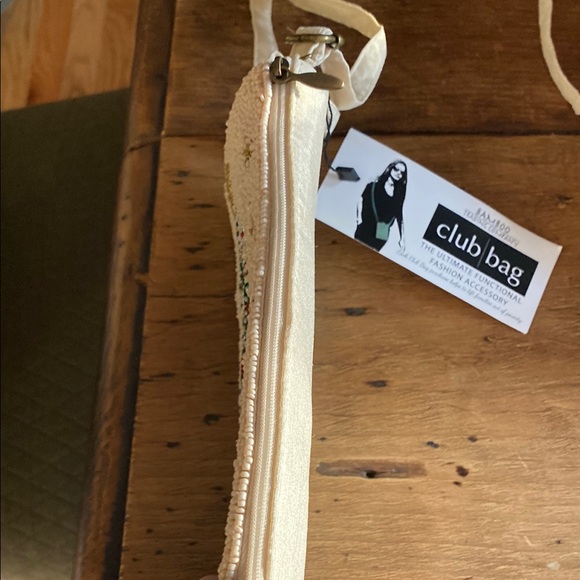 Cream Crossbody Bag with Christmas Tree Design - Picture 5 of 5